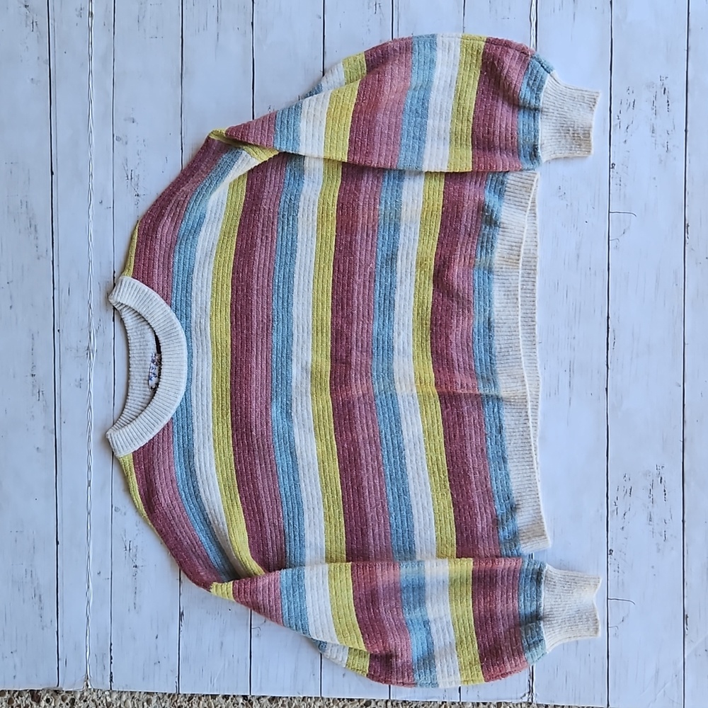 Striped Sweater Size Medium‎